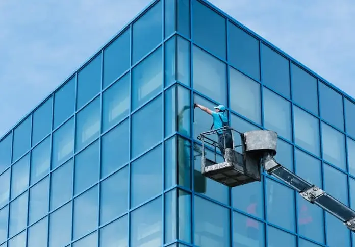 شركة تنظيف واجهات زجاج بالجبيل